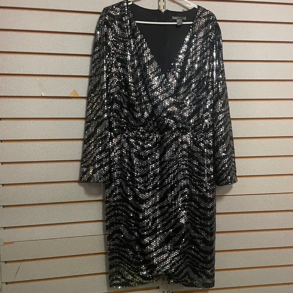 Love x Design Black Silver Sequin V Neck Long Sleeve Midi Dress‎ Plus Size 1X
